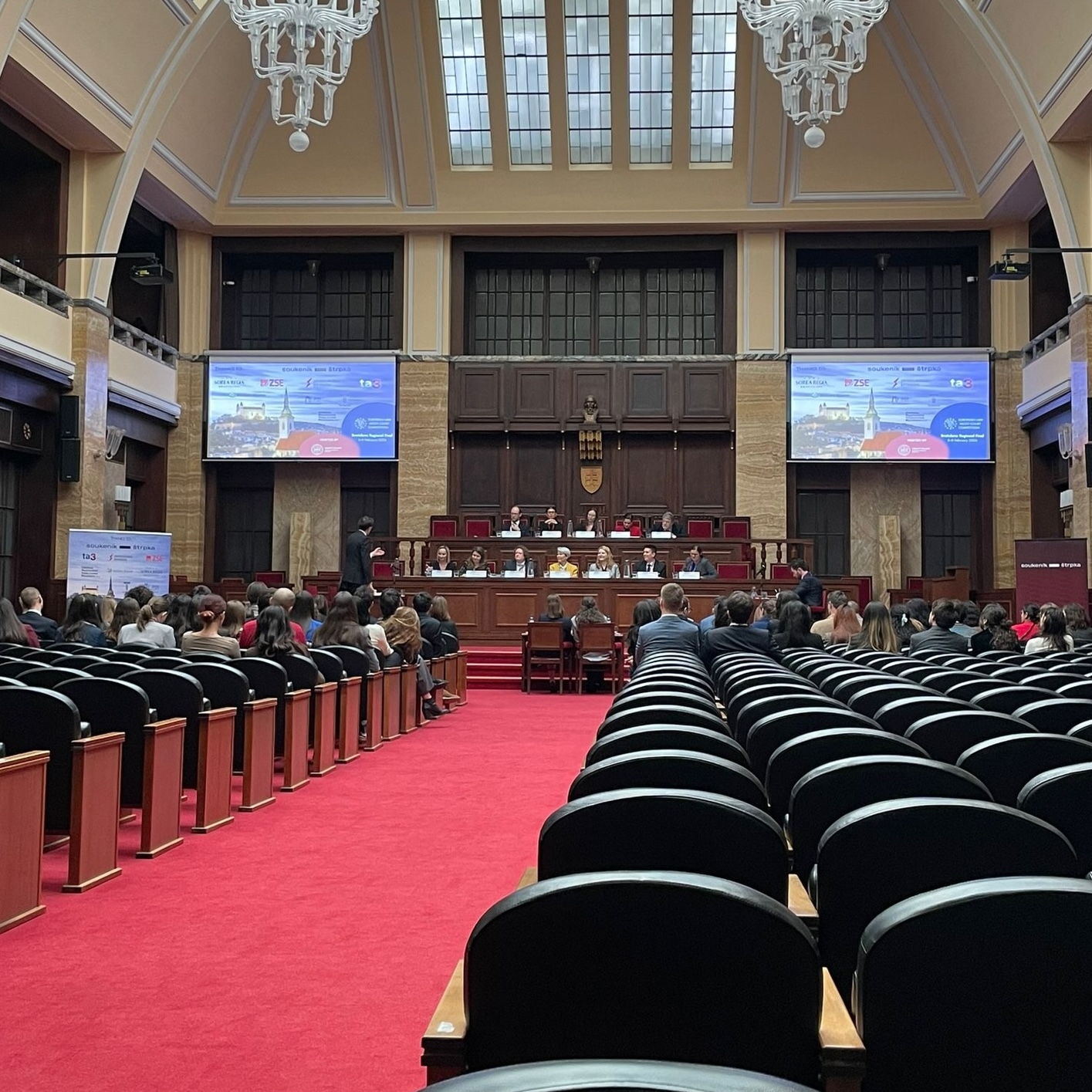 European Law Moot Court v Bratislave: Právnická fakulta UK hostila regionálne finále súťaže v práve EÚ